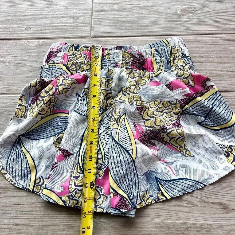 TCEC Women's Multicolor Floral Print Pull On High Waisted‎ Short Size Small - Picture 4 of 5